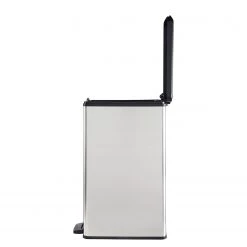 Curver Poubelle Alcantara - Matière plastique - Argenté / Noir - Hauteur : 61 cm 11 Curver Poubelle Alcantara - Matière plastique - Argenté / Noir - Hauteur : 61 cm -Poubelles de cuisine Soldes Magasin 1000150487 181219 06535100135 GALLERYIMAGES P000000001000150487