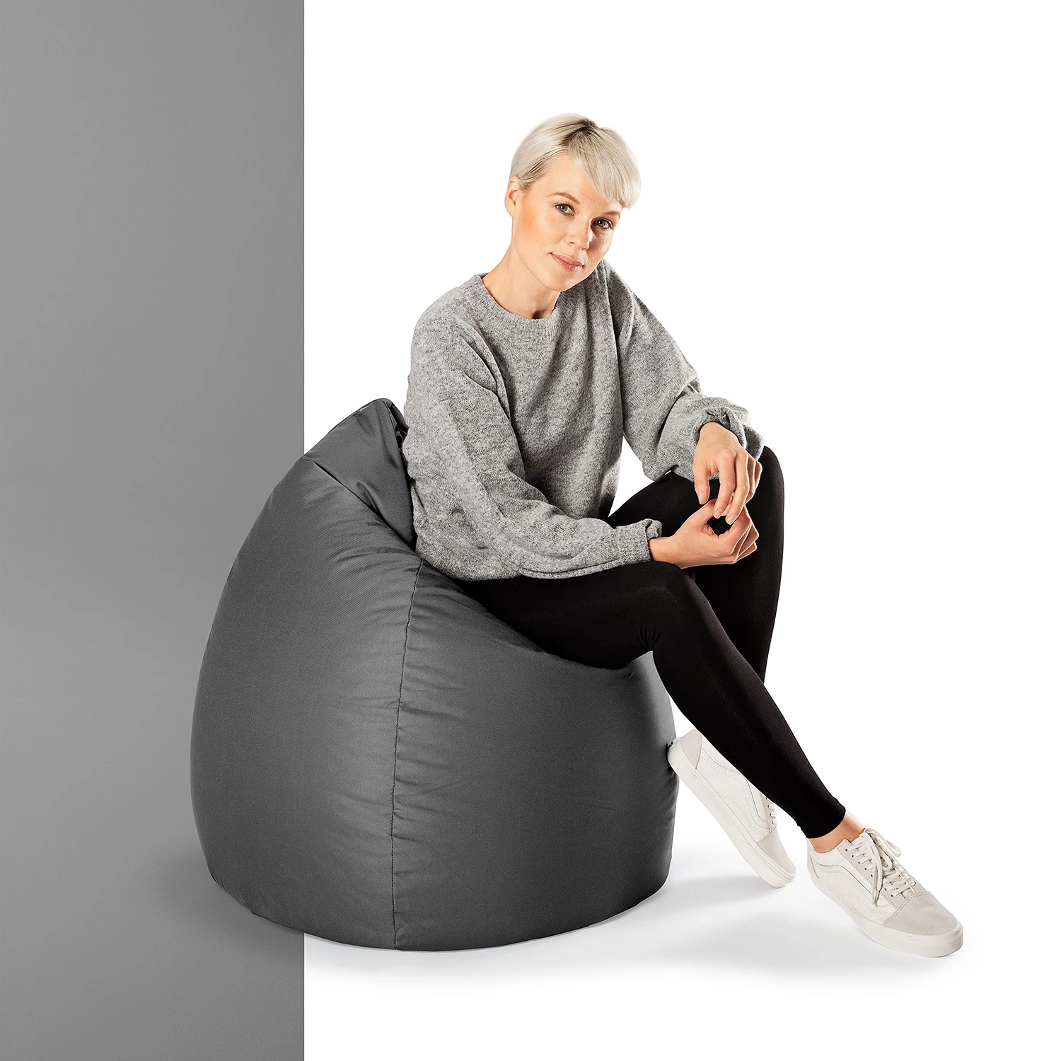 Magma-Heimtex Pouf poire Brava XL - Anthracite 3 Magma-Heimtex Pouf poire Brava XL - Anthracite – Image 3
