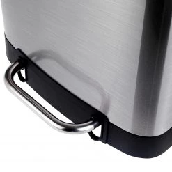 WENKO Poubelle Studio Easy-close - Acier - Mat - Capacité : 30 L 10 WENKO Poubelle Studio Easy-close - Acier - Mat - Capacité : 30 L -Poubelles de cuisine Soldes Magasin 1000274079 210618 14062800244 DETAILS P000000001000274079